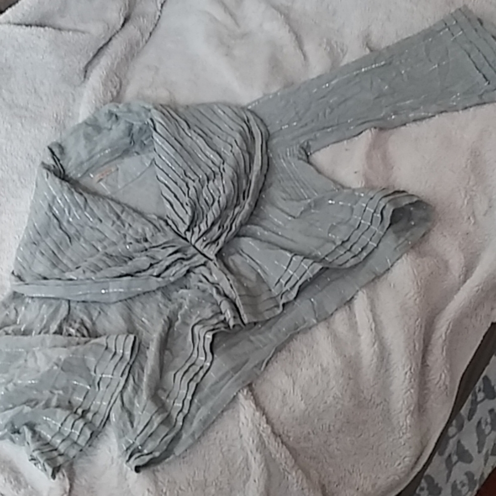 Yantha unique top/cardigan